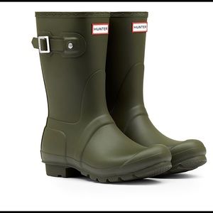 Mid calf Hunter boots